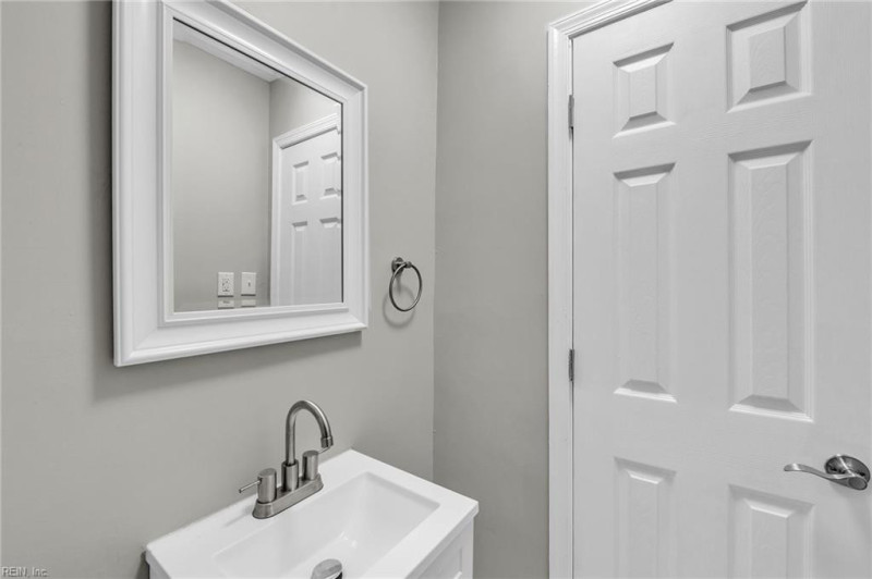 Photo 20 of 47 residential for sale in Norfolk virginia