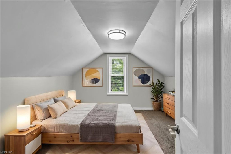 Photo 32 of 47 residential for sale in Norfolk virginia