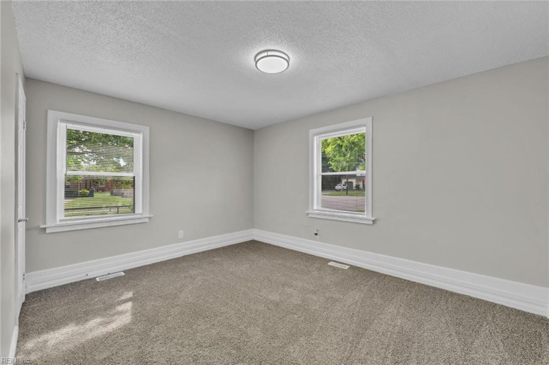 Photo 34 of 47 residential for sale in Norfolk virginia
