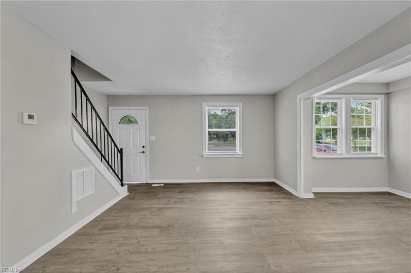 Photo 9 of 47 residential for sale in Norfolk virginia
