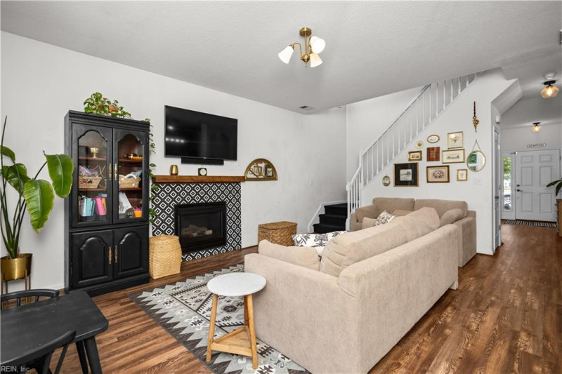 Photo 10 of 44 residential for sale in Suffolk virginia