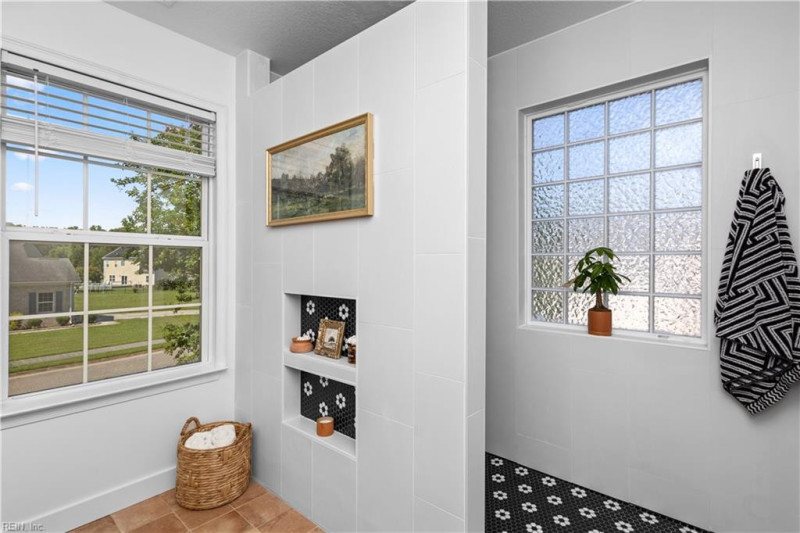 Photo 25 of 44 residential for sale in Suffolk virginia