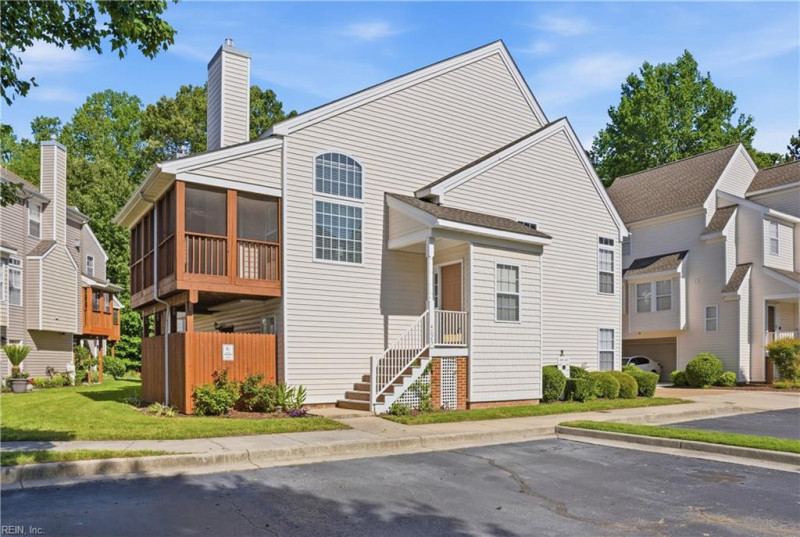 Photo 1 of 27 residential for sale in Suffolk virginia