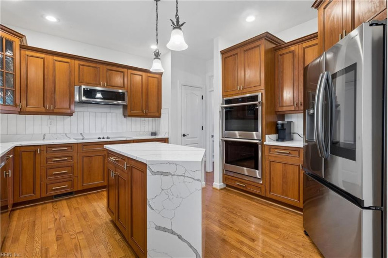 Photo 11 of 50 residential for sale in Chesapeake virginia