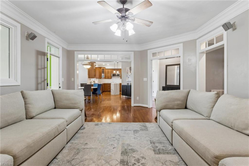 Photo 19 of 50 residential for sale in Chesapeake virginia