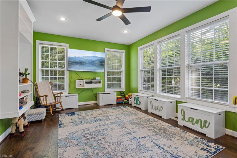 Photo 20 of 50 residential for sale in Chesapeake virginia