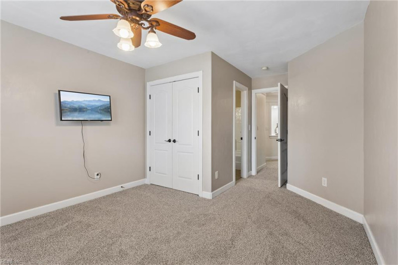 Photo 28 of 50 residential for sale in Chesapeake virginia