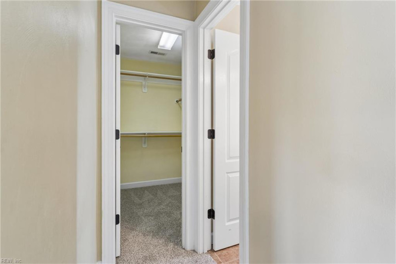 Photo 32 of 50 residential for sale in Chesapeake virginia