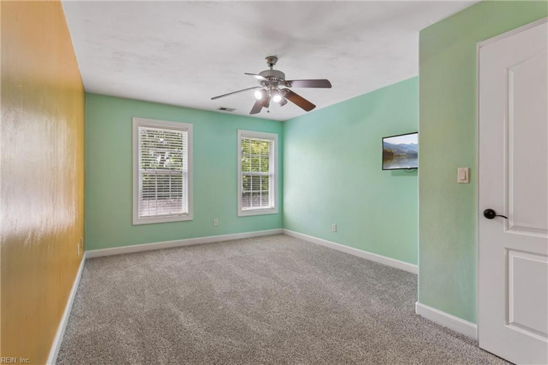 Photo 35 of 50 residential for sale in Chesapeake virginia
