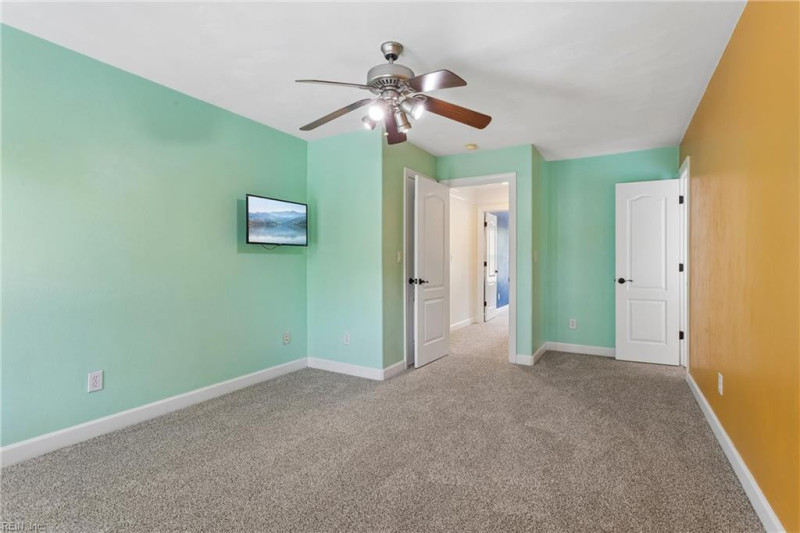 Photo 36 of 50 residential for sale in Chesapeake virginia