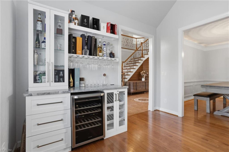 Photo 5 of 50 residential for sale in Chesapeake virginia