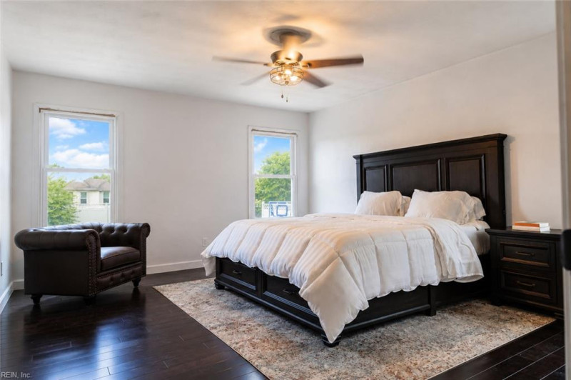 Photo 15 of 40 residential for sale in Chesapeake virginia