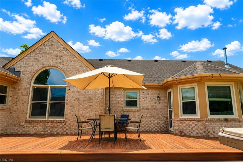 Photo 30 of 40 residential for sale in Chesapeake virginia