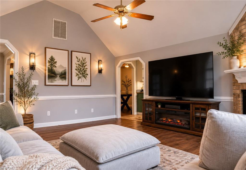 Photo 8 of 40 residential for sale in Chesapeake virginia
