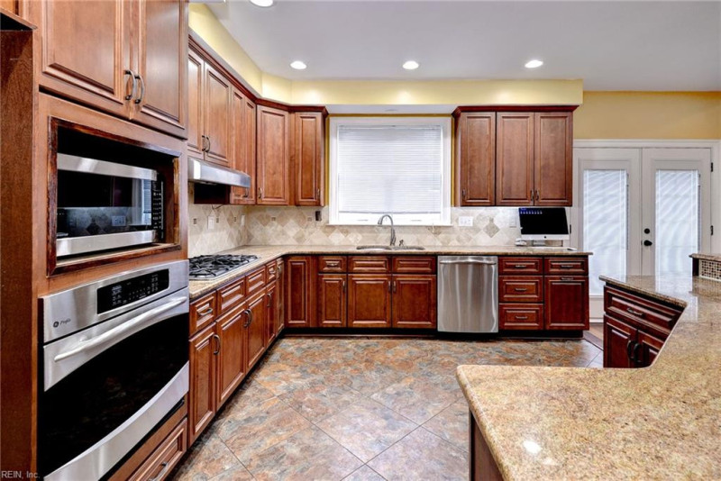 Photo 24 of 50 residential for sale in Suffolk virginia