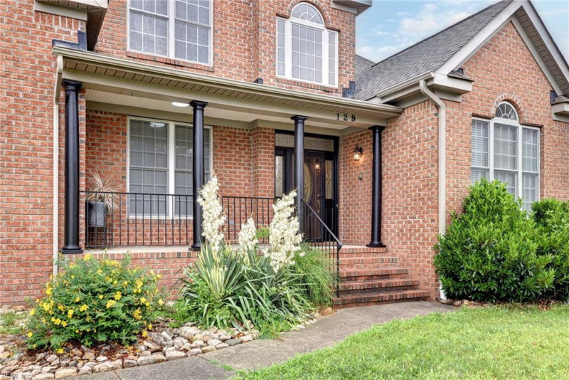 Photo 3 of 50 residential for sale in Suffolk virginia