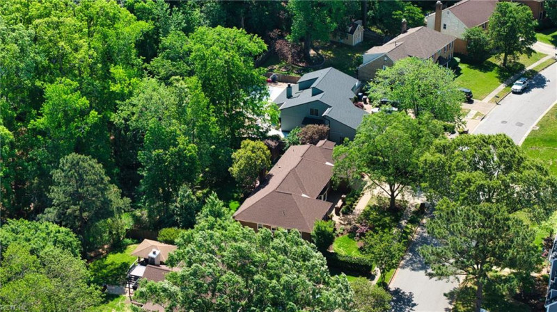 Photo 33 of 40 residential for sale in Virginia Beach virginia