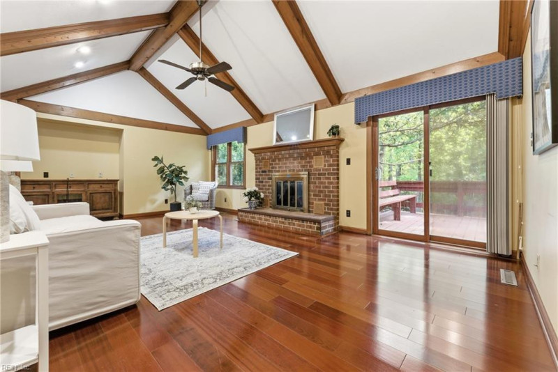 Photo 8 of 40 residential for sale in Virginia Beach virginia