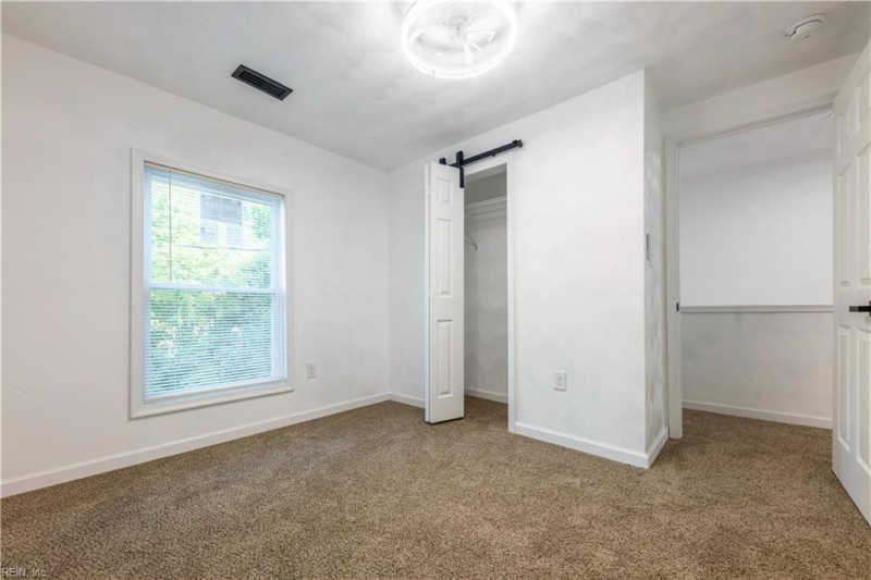 Photo 17 of 29 residential for sale in Suffolk virginia