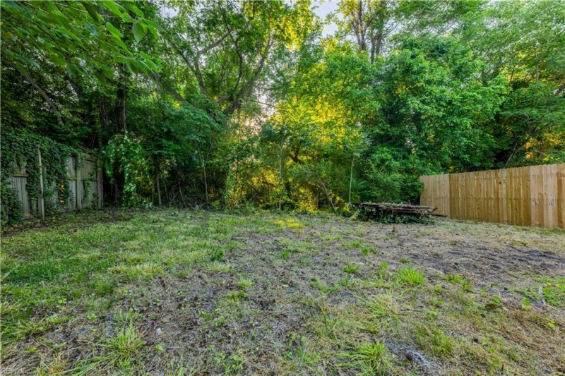 Photo 20 of 29 residential for sale in Suffolk virginia