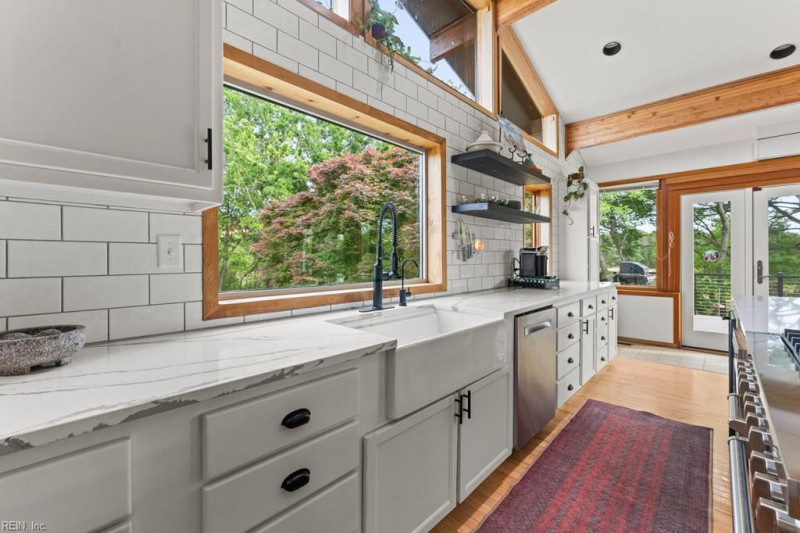 Photo 9 of 42 residential for sale in Northampton County virginia
