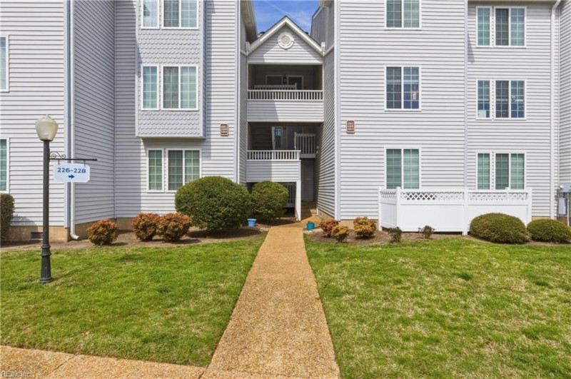 Photo 2 of 35 residential for sale in Hampton virginia Photo 2 of 35 residential for sale in Hampton virginia