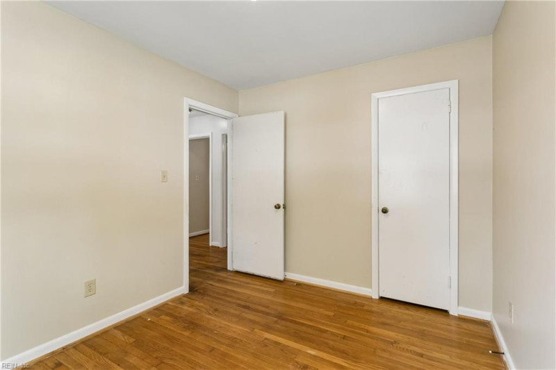 Photo 7 of 28 residential for sale in Hampton virginia Photo 7 of 28 residential for sale in Hampton virginia