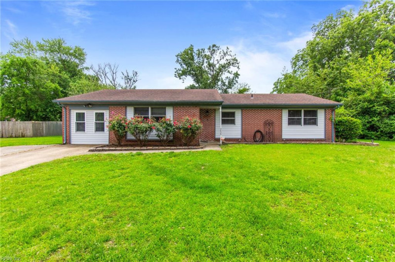 Photo 1 of 38 residential for sale in Suffolk virginia