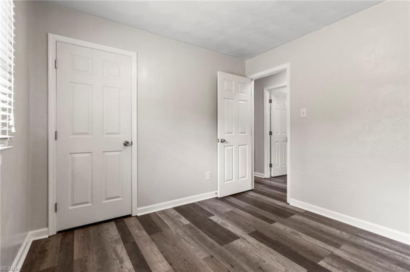 Photo 19 of 38 residential for sale in Suffolk virginia