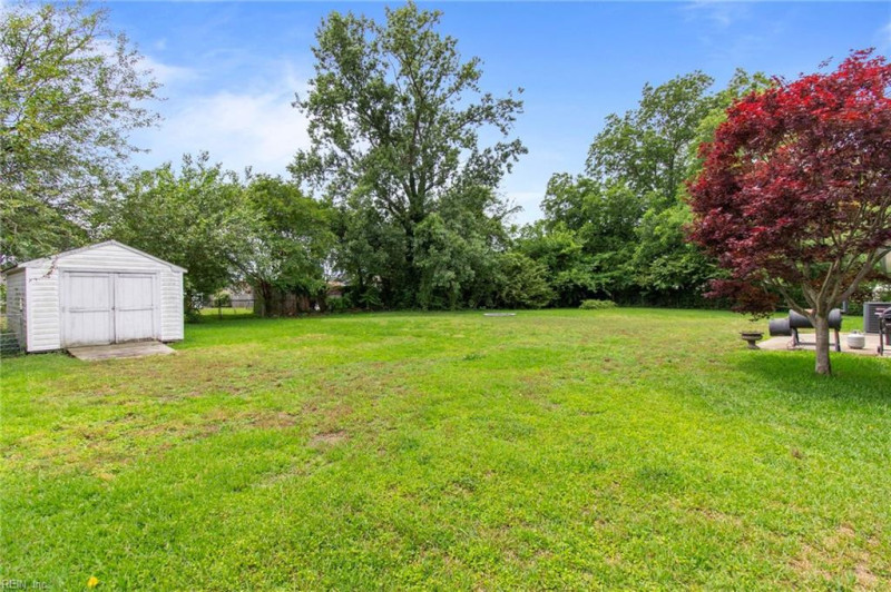 Photo 28 of 38 residential for sale in Suffolk virginia