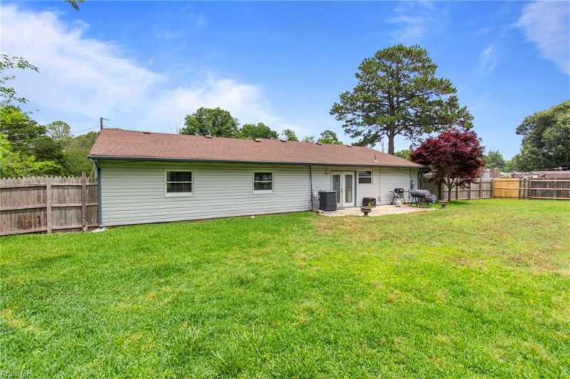 Photo 31 of 38 residential for sale in Suffolk virginia