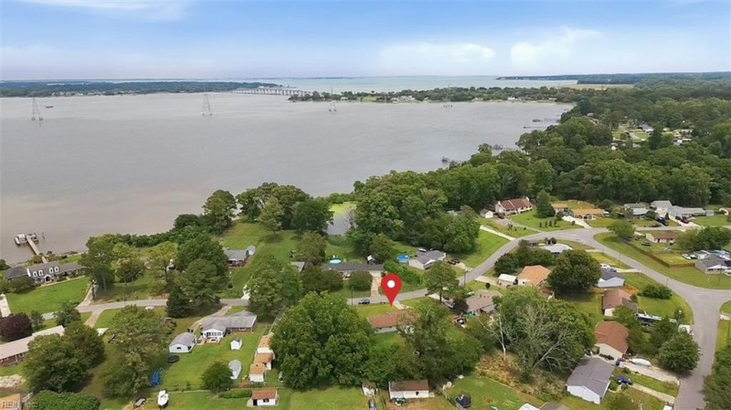 Photo 34 of 38 residential for sale in Suffolk virginia