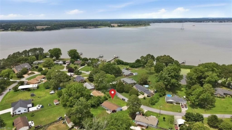 Photo 35 of 38 residential for sale in Suffolk virginia