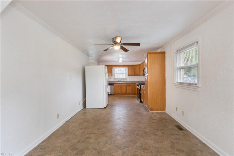 Photo 6 of 18 residential for sale in Newport News virginia Photo 6 of 18 residential for sale in Newport News virginia