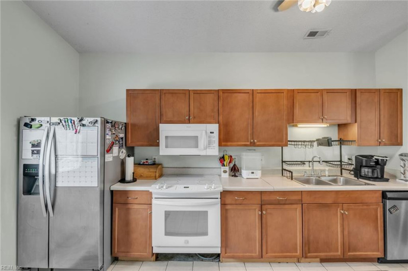 Photo 12 of 22 residential for sale in Virginia Beach virginia