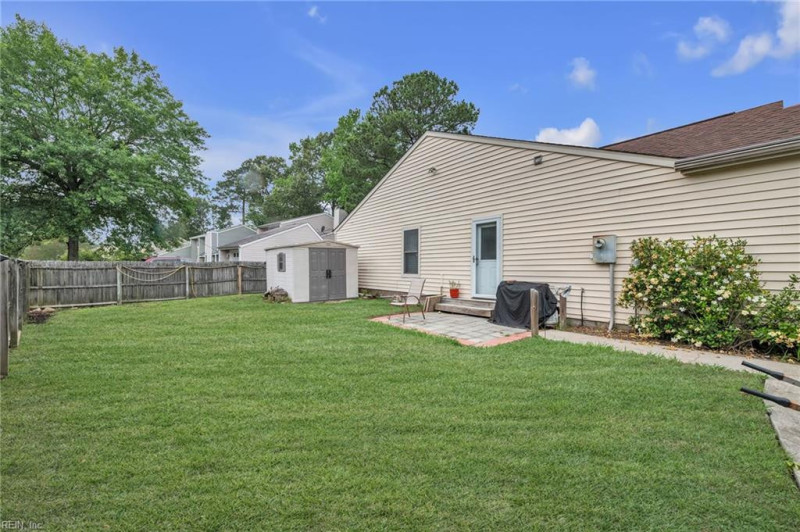 Photo 4 of 22 residential for sale in Virginia Beach virginia