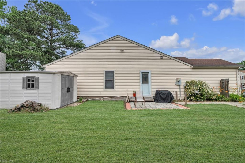 Photo 5 of 22 residential for sale in Virginia Beach virginia
