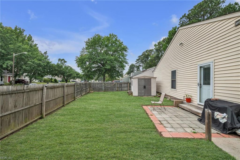 Photo 6 of 22 residential for sale in Virginia Beach virginia