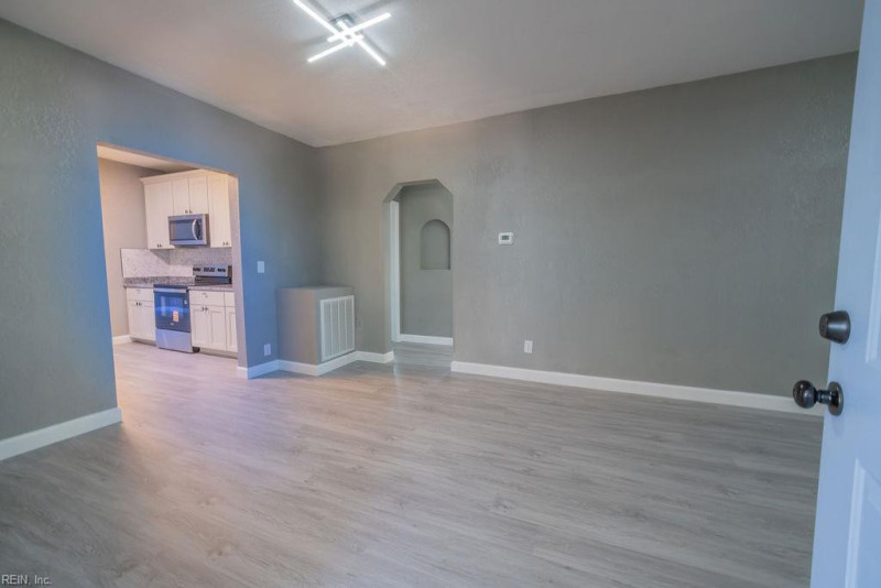 Photo 17 of 50 residential for sale in Norfolk virginia Photo 17 of 50 residential for sale in Norfolk virginia