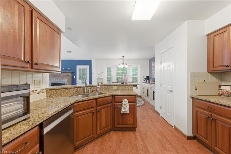 Photo 10 of 26 residential for sale in Newport News virginia