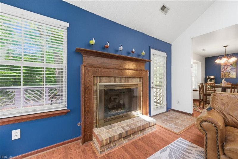 Photo 5 of 26 residential for sale in Newport News virginia