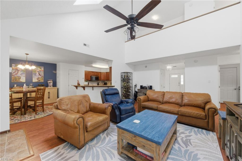 Photo 6 of 26 residential for sale in Newport News virginia