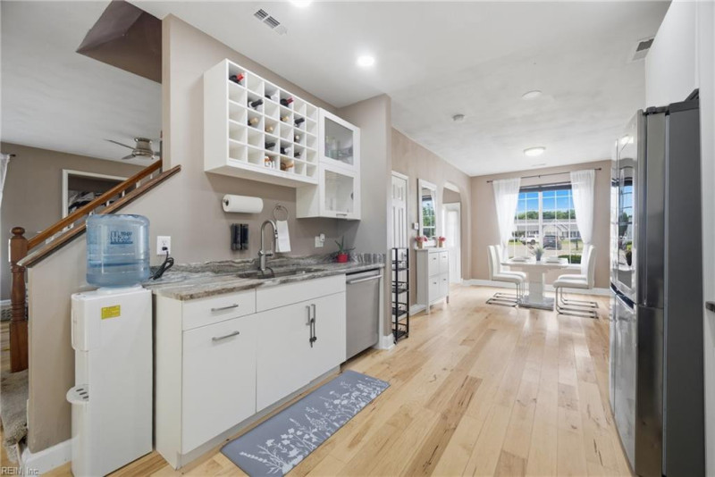 Photo 12 of 47 residential for sale in Suffolk virginia
