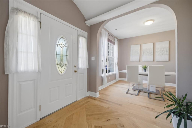 Photo 4 of 47 residential for sale in Suffolk virginia