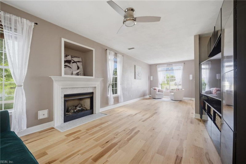 Photo 6 of 47 residential for sale in Suffolk virginia