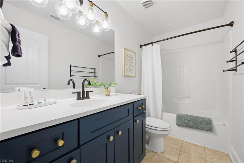 Photo 20 of 50 residential for sale in Norfolk virginia