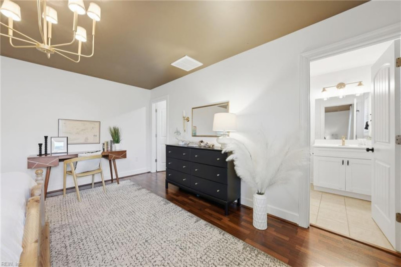 Photo 27 of 50 residential for sale in Norfolk virginia