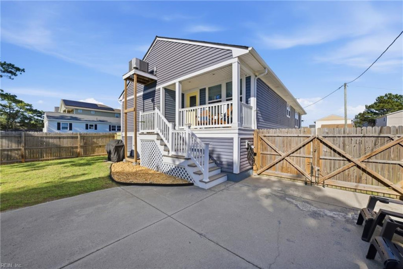 Photo 30 of 50 residential for sale in Norfolk virginia