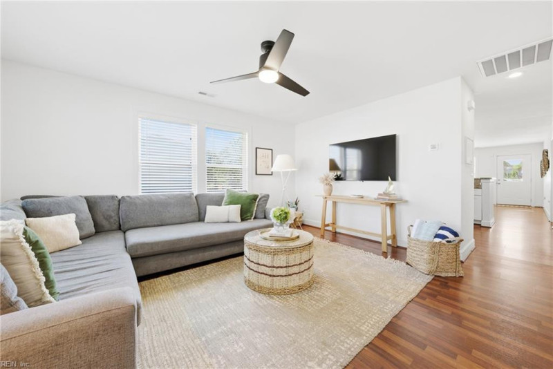Photo 7 of 50 residential for sale in Norfolk virginia