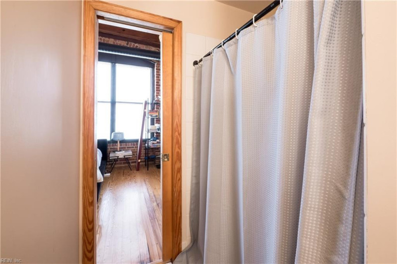 Photo 11 of 22 residential for sale in Norfolk virginia